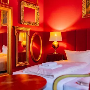 https://lalelu-hostel.dresdenhotels.net